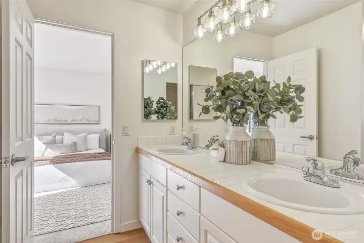 Primary Ensuite Primary Ensuite