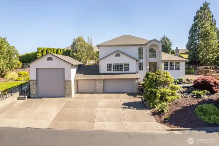 Welcome home! Welcome home!