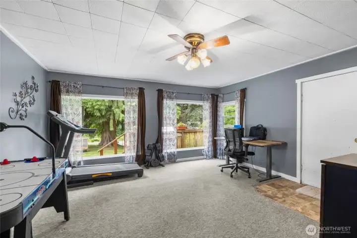 Front of house Living room, large area that could be used as a bonus room, office, or second living room