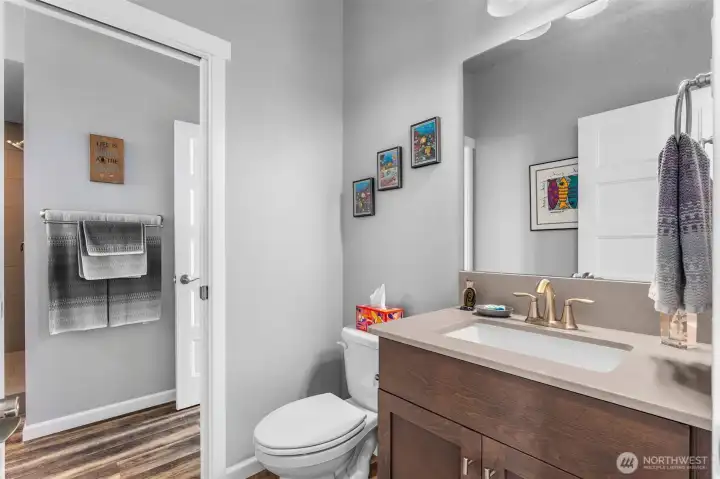 2nd Bathroom 2nd Bathroom