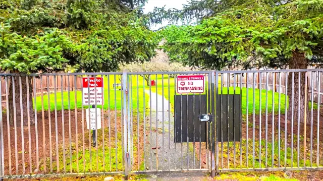 Private entrance to park for residents only