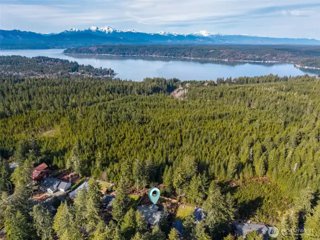 Hood Canal and Olympic Peninsula recreation is just minutes away!