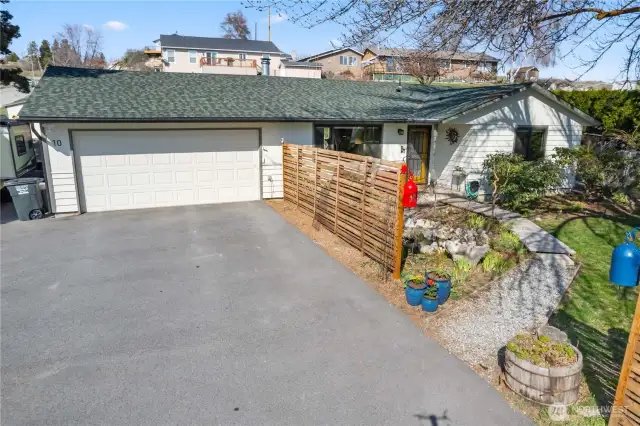 Welcome to 10 Hope Lane in Manson!
