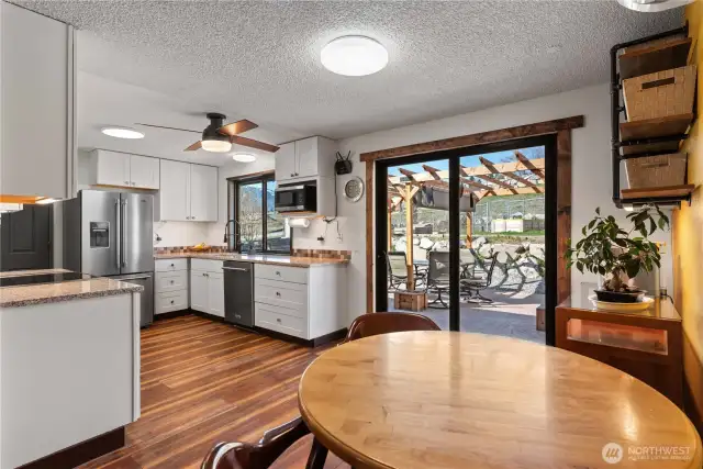 That slider invites you to explore the amazing outdoor living spaces, so let's go!