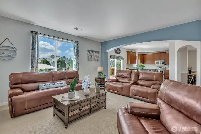 Nice sized livingroom