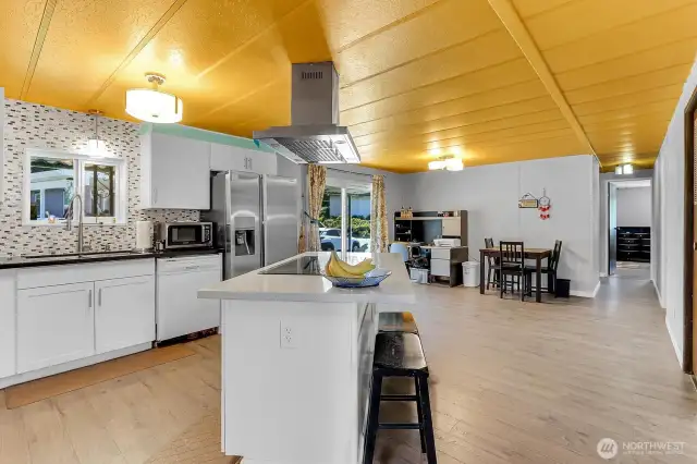 Kitchen with eating area