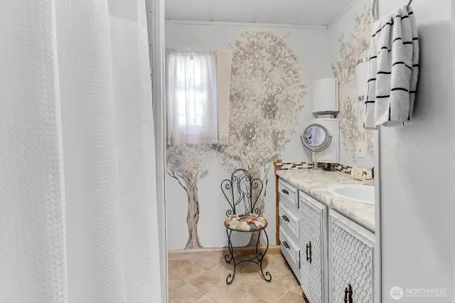 Full hall bathroom