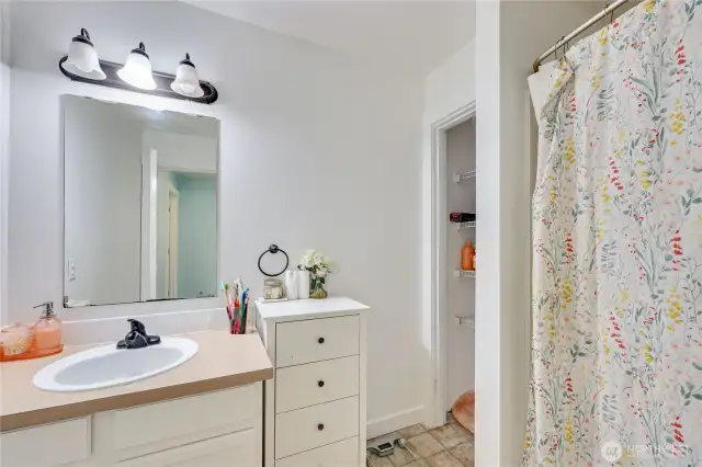 Full bathroom