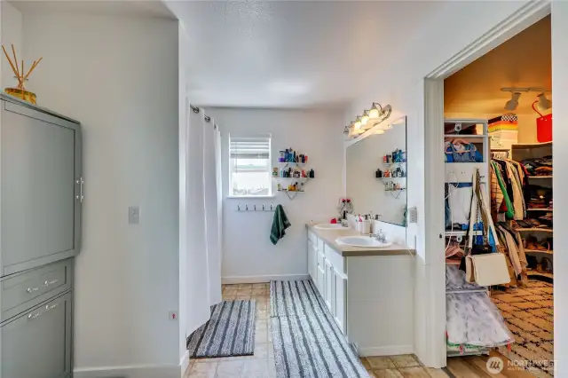 Private Bathroom and walk-in closet off primary bedroom.