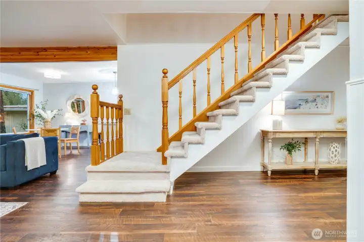 Upstairs to the bedroom suites!