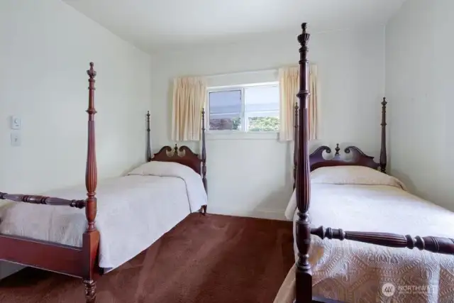 Front bedroom off of living room