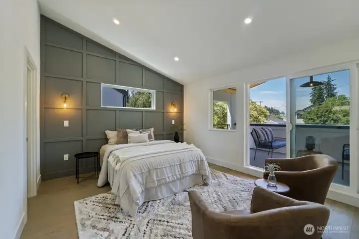 Primary Bed with slider to deck