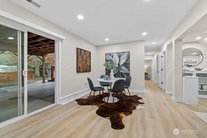 Gaming area possibly add second kitchen?