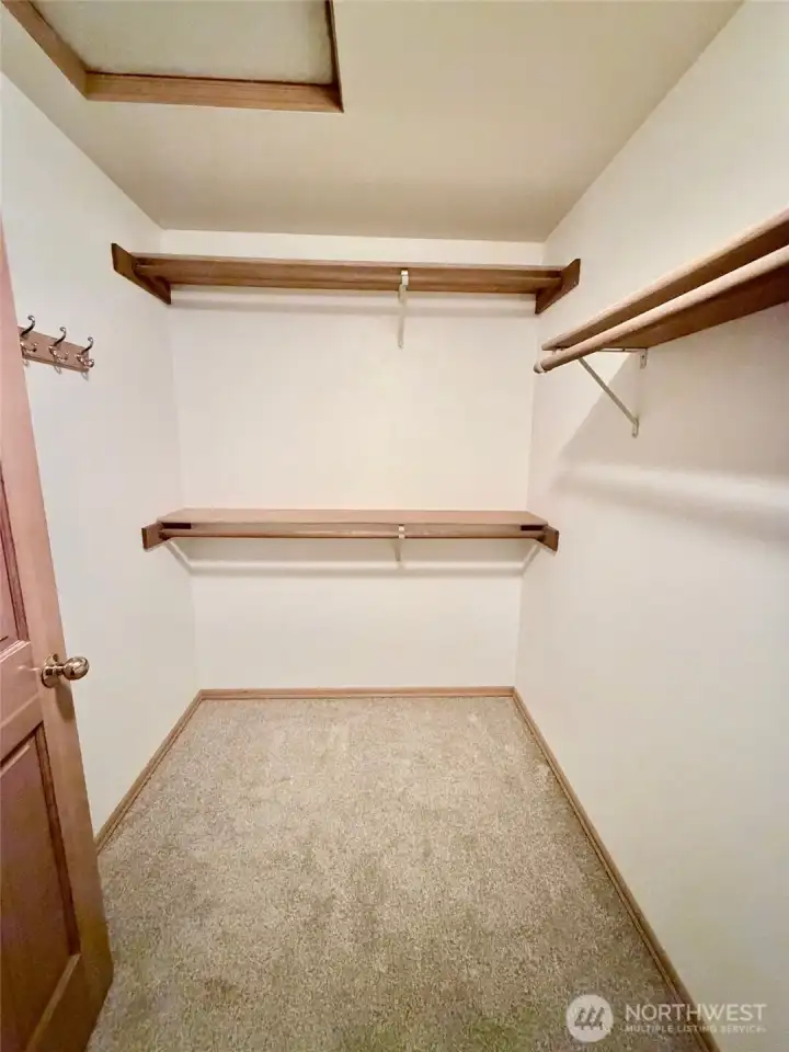 Walk in closet
