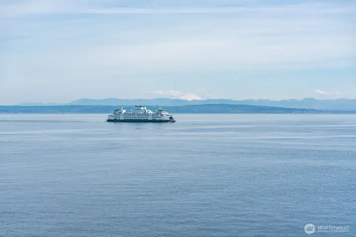 Watch ferries and boats while listening to the water.