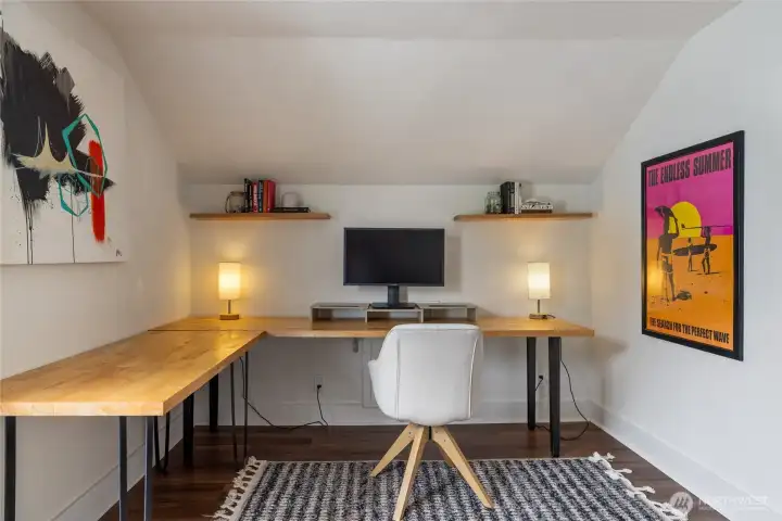 With fresh interior paint and no knob and tube to worry about, you are ready to move straight in!