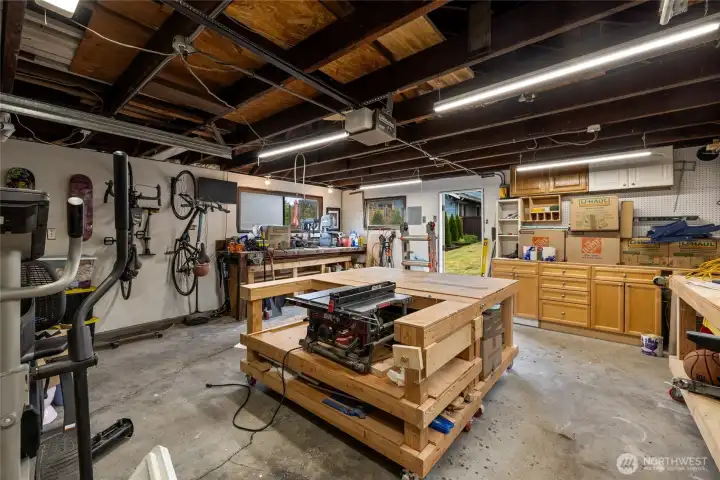 Perfect for one car, could squeeze two cars, but best as a workshop (in our opinion).