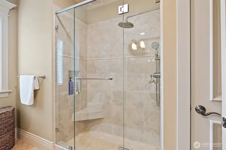 Guest Ensuite 1 Shower Guest Ensuite 1 Shower