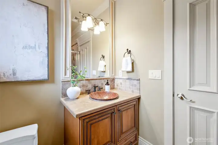 Guest En-Suite 3 Bathroom Guest En-Suite 3 Bathroom