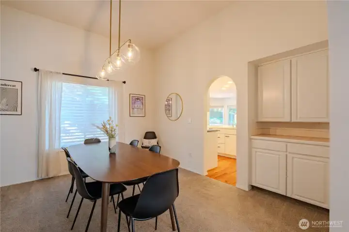 Dining Room- Built-in Cabinets