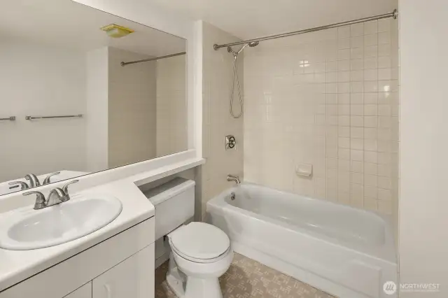 Primary bath.  Spotless!