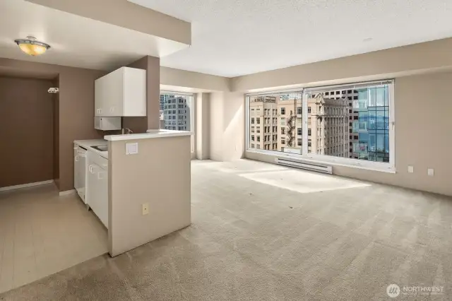 Large floor to ceiling windows to take-in the City.