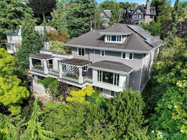 This showcases the 4 beautifully appointed levels of this exceptional home and some of the neighboring historic homes.
