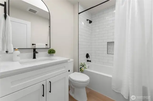 secondary upstairs bathroom