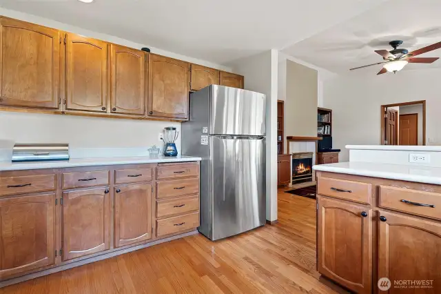 This kitchen is perfect for anyone who loves to cook! So much surface and cabinet space to work with and enjoy.