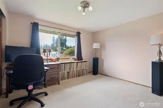 Bedroom 1 of 3