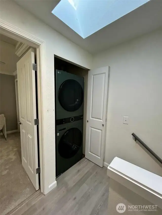 New Washer & Dryer stay. Laundry on the upper floor