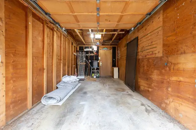 One car garage