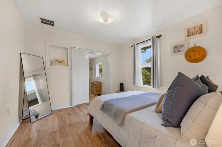 Spacious primary BR with walk-in closet.