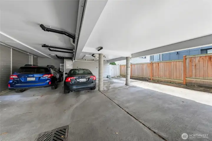 Empty parking spot on the right belongs to this unit- alley access.
