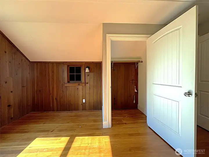 up stairs bedroom 2