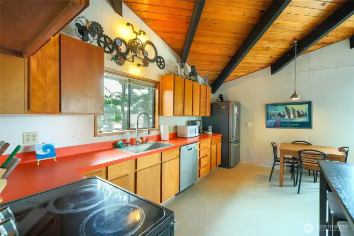 -- and an open kitchen ---