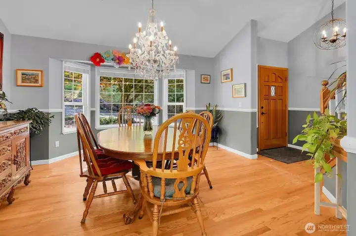 Entry leading to the 2nd Dining Room (originally a Living Room)