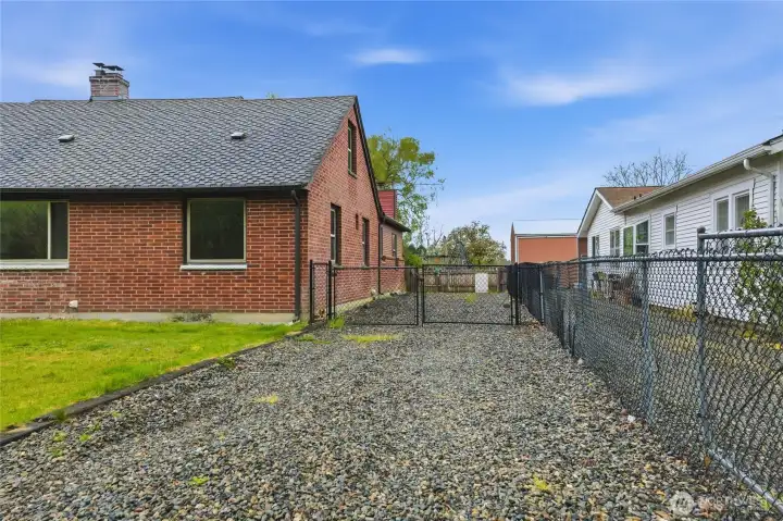 Dont miss the RV parking and dog run!