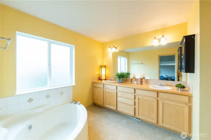 5 Piece Master Bathroom