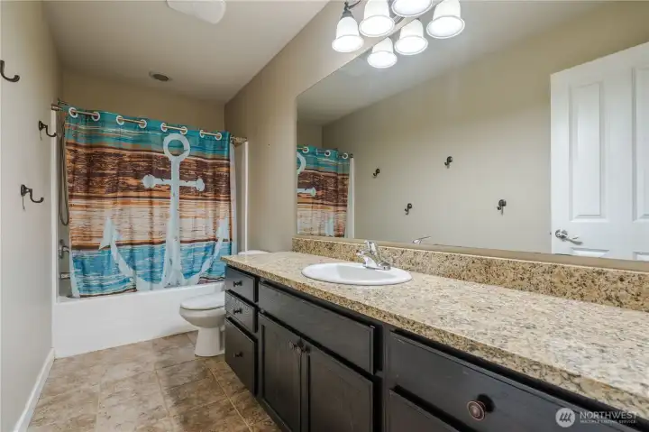 Upper Level Bathroom #2