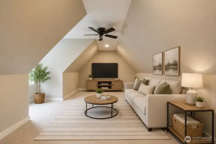 Upper level Bonus Room