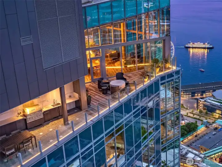 A bird's eye view of the 39th floor amenities.