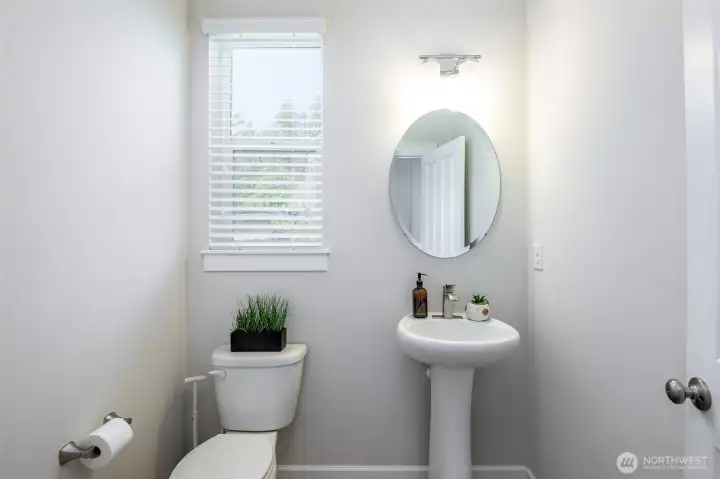 Powder room.