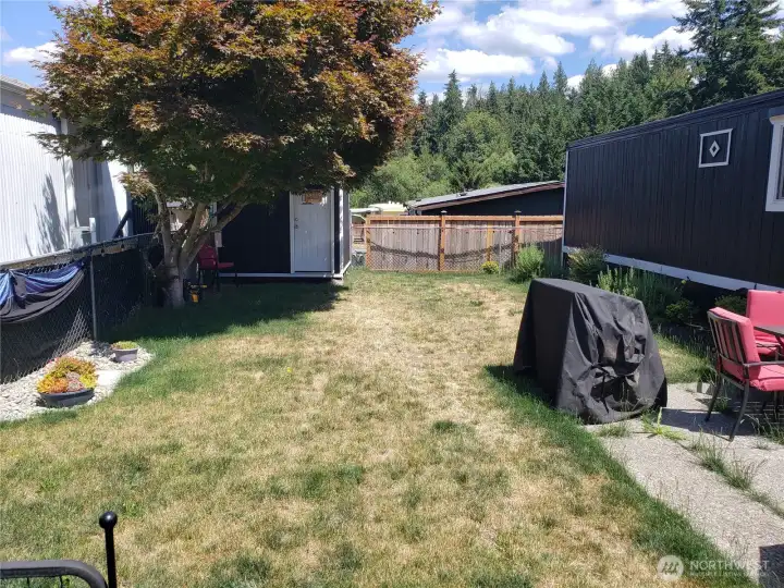 Large Fully Fenced Pet Friendly Yard with Nice Dry Storage Shed and Patio. Large Fully Fenced Pet Friendly Yard with Nice Dry Storage Shed and Patio.