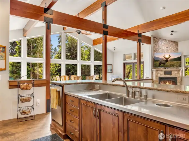 Oversized island perfectly positioned for entertaining and everyday living. Oversized island perfectly positioned for entertaining and everyday living.