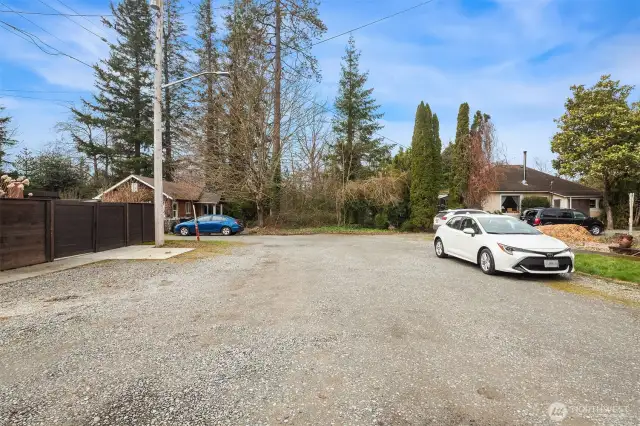 Access to property at end of gravel on SE Fir