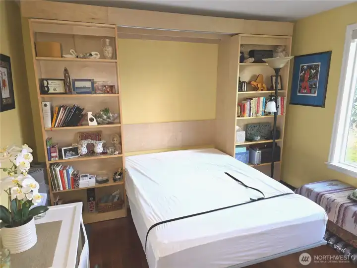 Murphy Bed Sliding Shelves