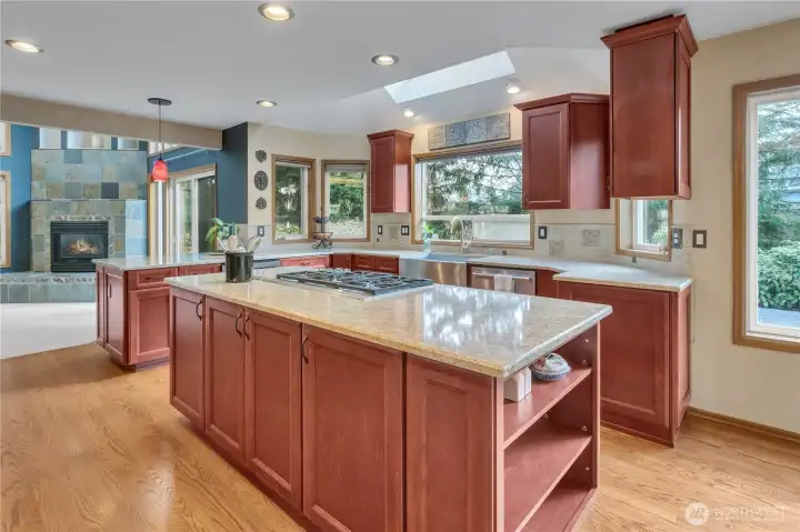 Lovely center island! All countertops are quartz.