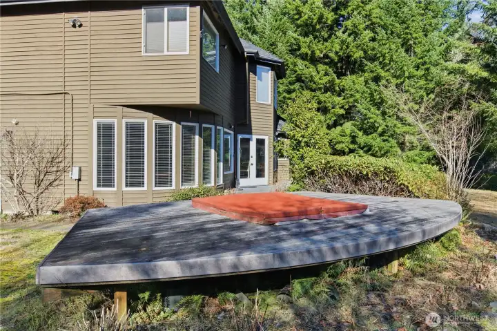 Set up for a hot tub (current hot tob not operational)