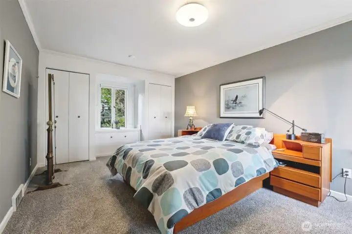 primary bedroom on main